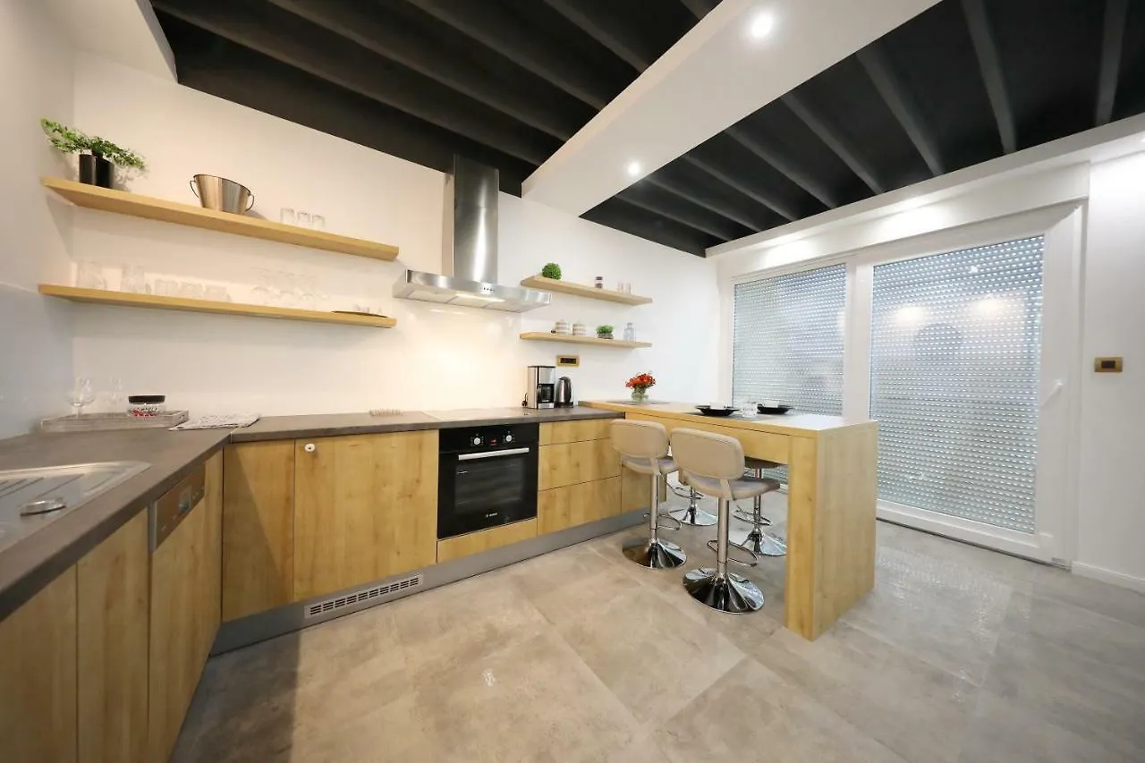 Harbour Apartment Sea View Zadar